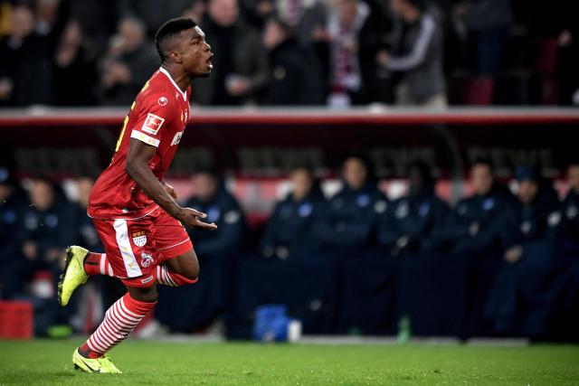 勇士促成NBA史上首个六方交易 李凯尔正式加盟