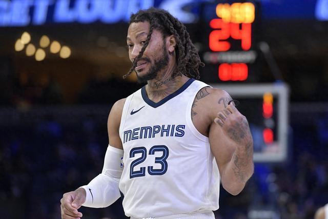 小萨32+21国王险胜鹈鹕3连胜 绿军大胜活塞