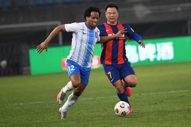 赵继伟19+10辽宁4-0横扫新疆 成就3连冠伟业